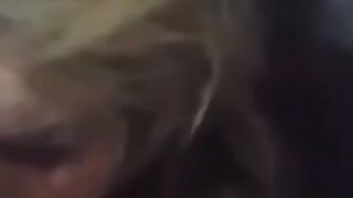 نيج عراقية ادخن ناركيلة وتفرك بكسهة ساخن جدا