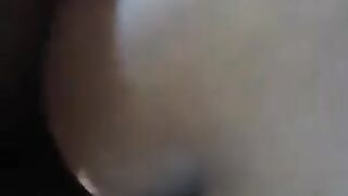 عراقية تناك من الطيز و تتوجع و تكوم تضرط