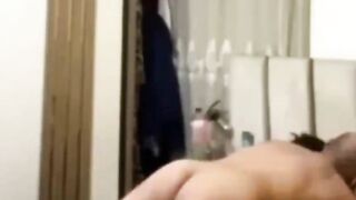 سكس مصري مثير بيلحس رجولها بعدها تهيج