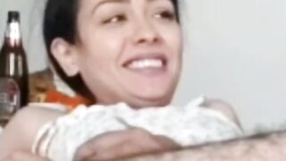 نيك مصرية من الطيز وتقول بحبة من ورا