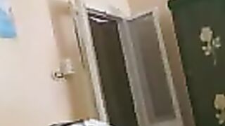 سكس مصري شاب مصري ينيج صديقته الممحونه