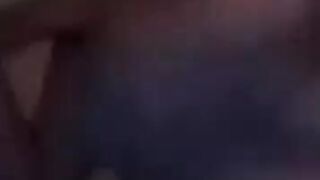 بنت من الجزائر تعرض جسمهة لايف
