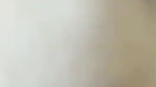 عمر ينيج مرته نوره بنت الحرية